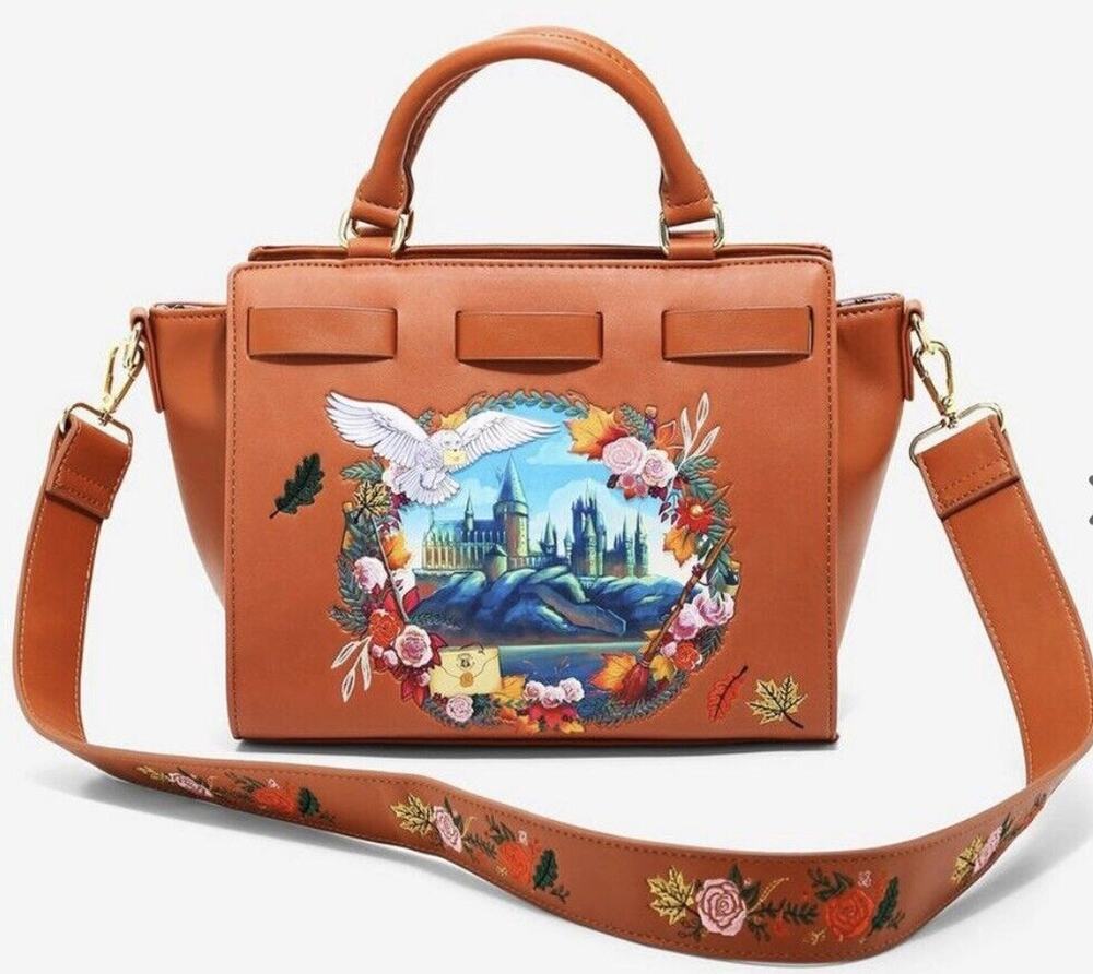 Wizarding World Harry Potter Hogwarts Wreath Crossbody Handbag Satchel Bag NWT